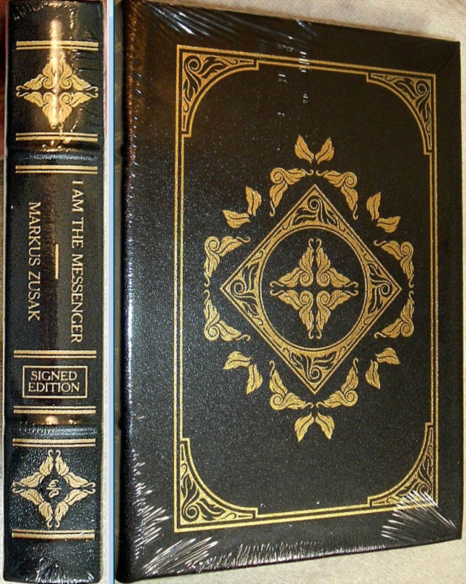 I Am The Messenger by Markus Zusak Easton Press Signed New Sealed 2023